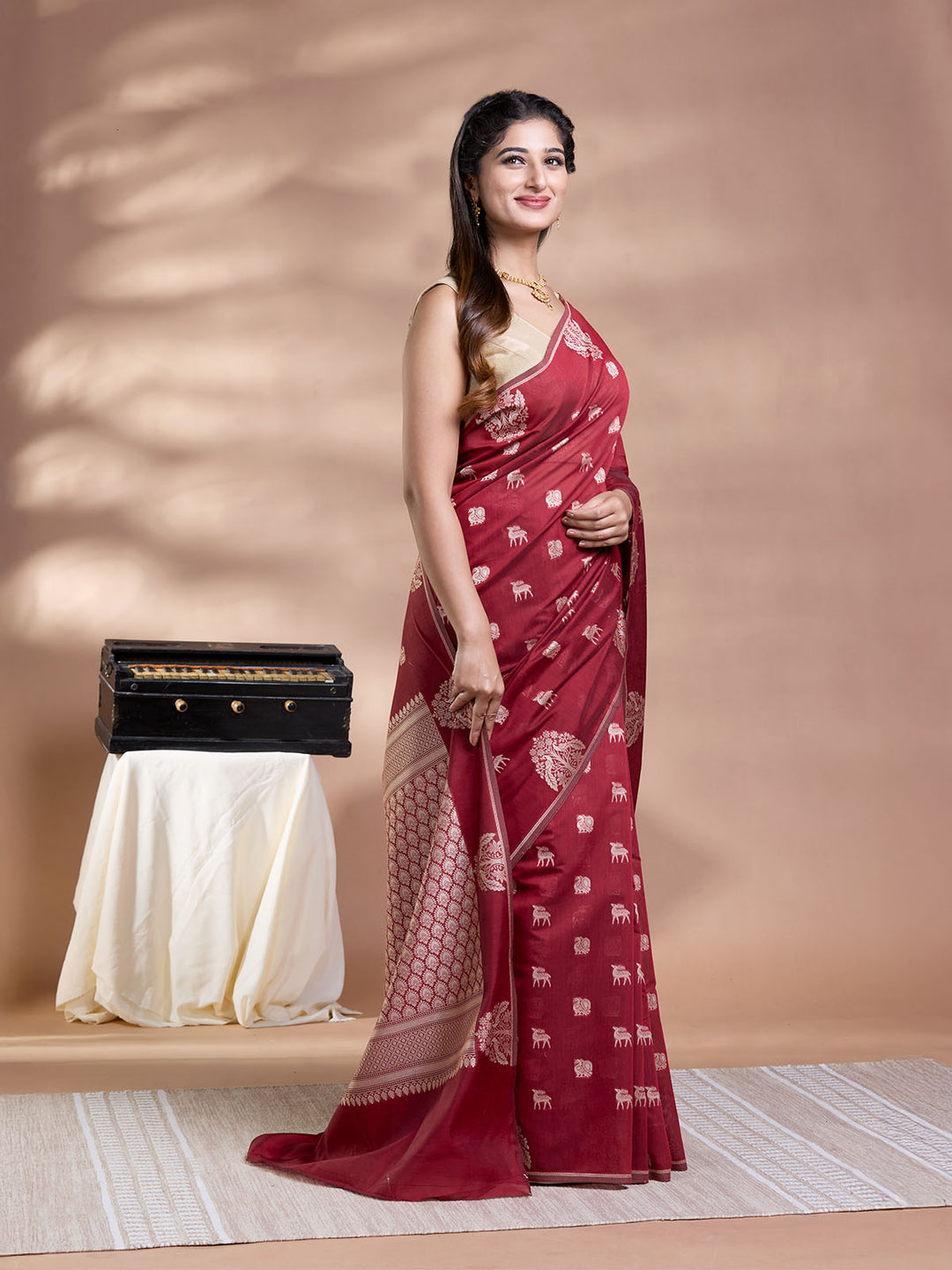 Brown Resham Weave Mulmul Cotton Saree_2