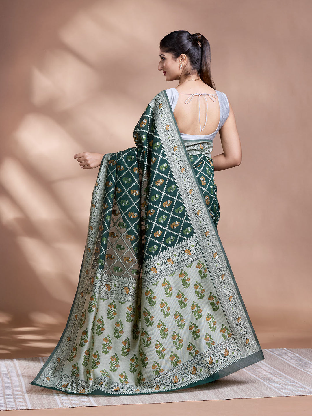 Green Resham Weave Mulmul Cotton Saree_5