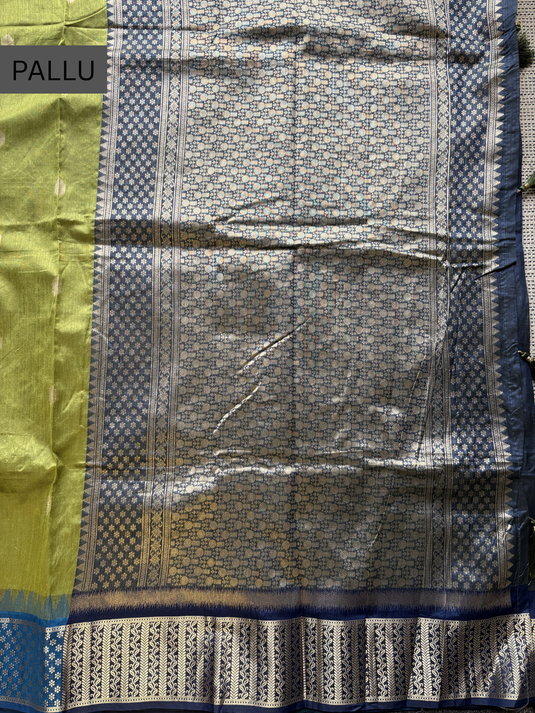 Green Tussar Zari Weaving Saree