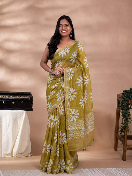 yellow Cotton Printed Saree