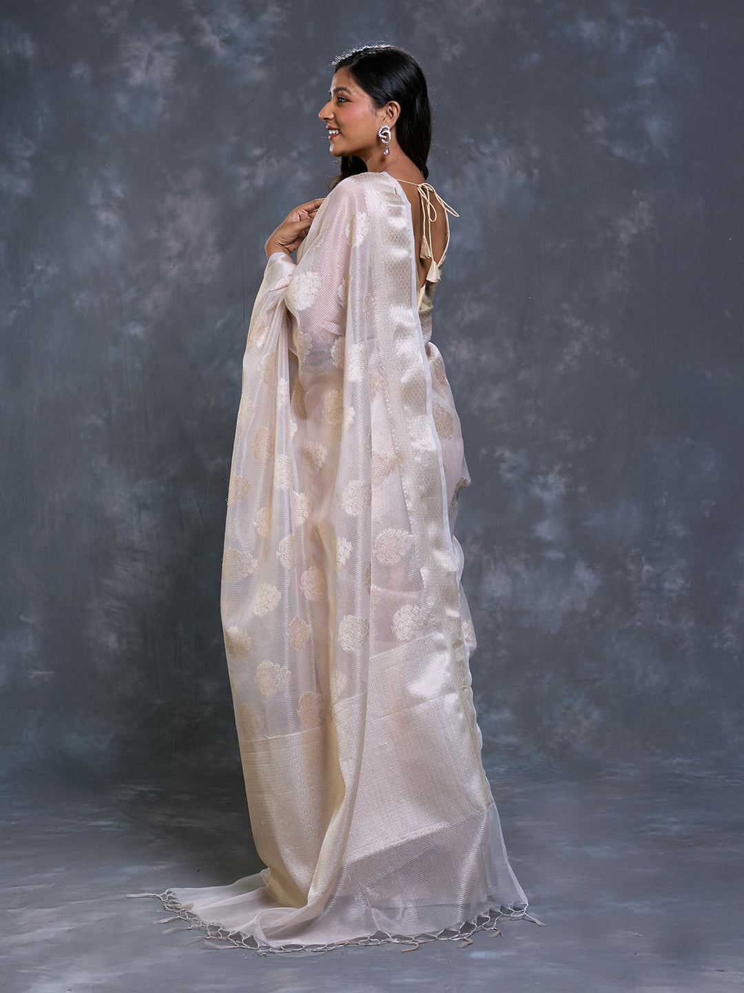 Beige Kota Tissue Zari Woven Saree_3