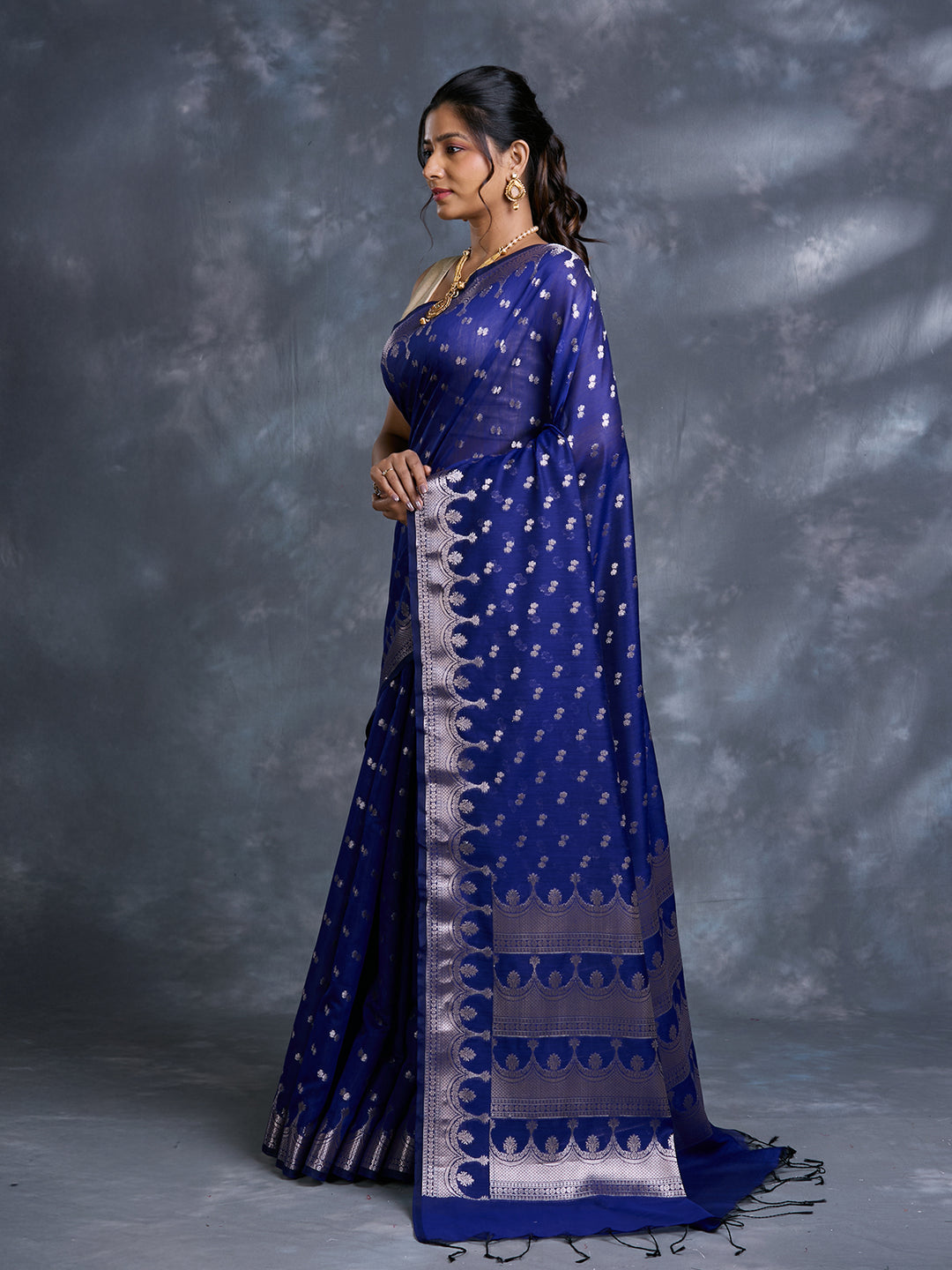 Blue Mulmul Cotton Zari Woven Saree_3
