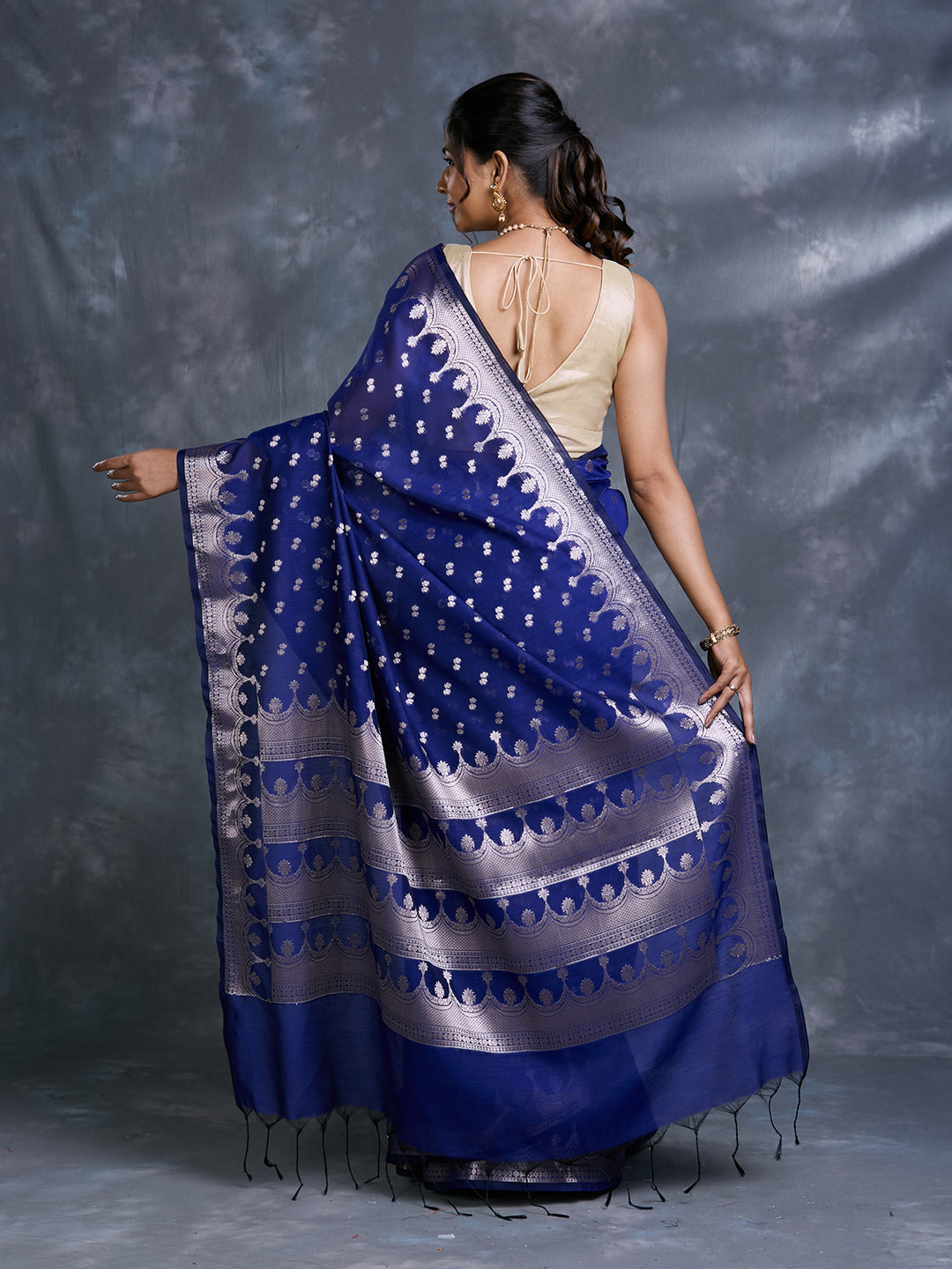 Blue Mulmul Cotton Zari Woven Saree_5