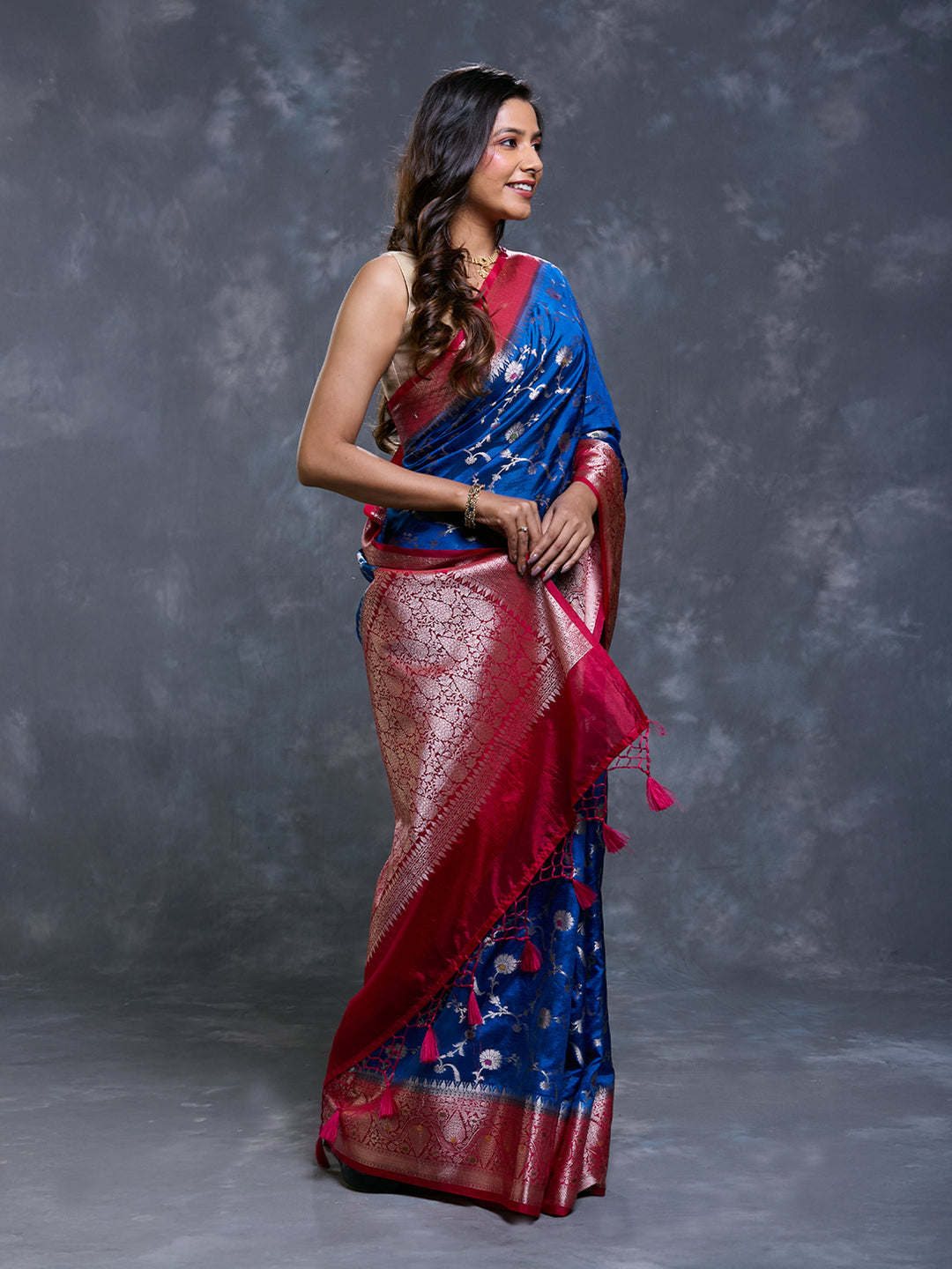 Blue Katan Zari Woven Saree_2